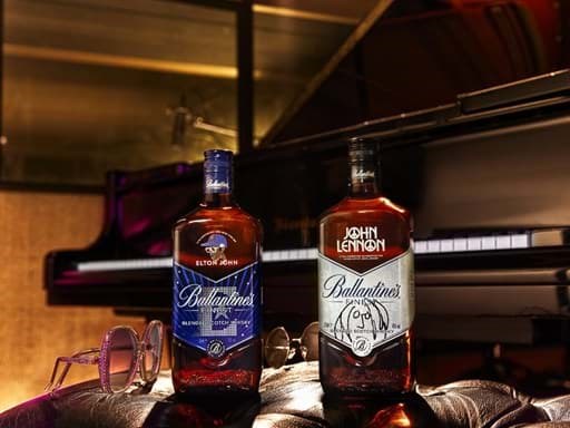 Ballantine's Finest Elton John và Ballantine's Finest Lennon John được phát hành  Ballantine's Finest Elton John và Ballantine's Finest Lennon John được phát hành