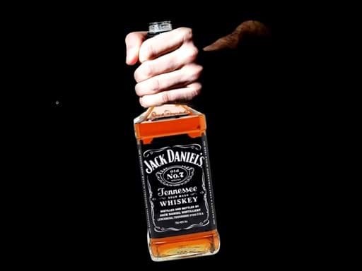 Quy trình Lincoln County ảnh hưởng như thế nào đến hương vị rượu Tennesse whisky?  Quy trình Lincoln County ảnh hưởng như thế nào đến hương vị rượu Tennesse whisky?