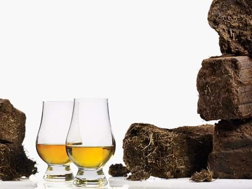 Than bùn ảnh hưởng đến hương vị rượu whisky như thế nào?  Than bùn ảnh hưởng đến hương vị rượu whisky như thế nào?