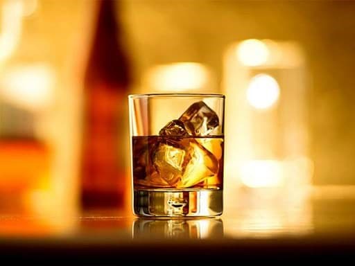 Suntory đáp ứng các quy định nghiêm ngặt mới về rượu whisky của Nhật Bản Suntory đáp ứng các quy định nghiêm ngặt mới về rượu whisky của Nhật Bản