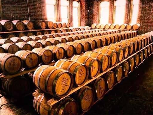 Kích thước và các loại thùng rượu whisky Kích thước và các loại thùng rượu whisky