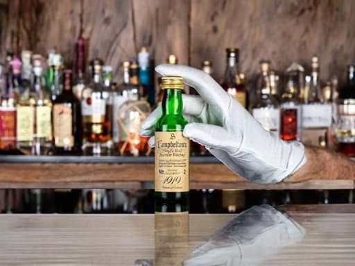 Phiên bản mini Springbank 1919 lập kỷ lục tại buổi đấu giá  Phiên bản mini Springbank 1919 lập kỷ lục tại buổi đấu giá