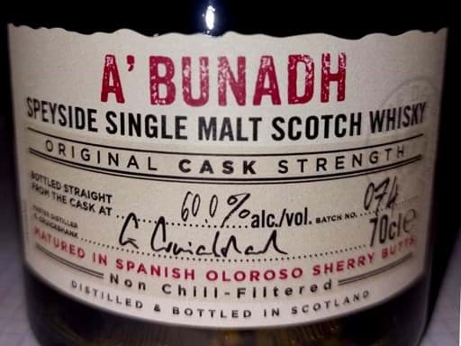 Batch number trên nhãn chai rượu whisky là gì?  Batch number trên nhãn chai rượu whisky là gì?