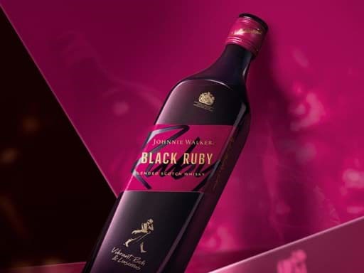 Johnnie Walker Black Ruby được phát hành  Johnnie Walker Black Ruby được phát hành