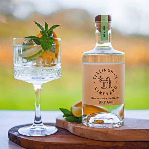 Terlingham Vineyard ra mắt rượu gin đầu tiên Terlingham Vineyard ra mắt rượu gin đầu tiên