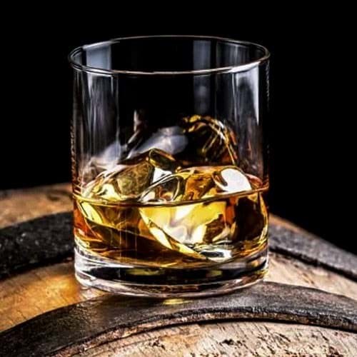 Tại sao Scotch whisky phải ủ ít nhất 3 năm trong thùng gỗ sồi?