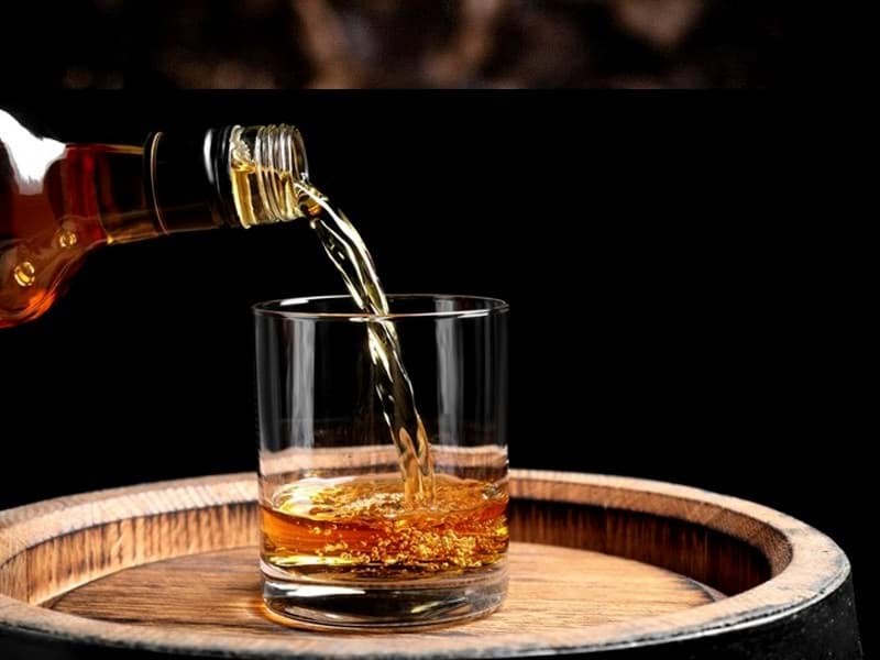 Sự khác biệt giữa barrel proof và proof là gì?