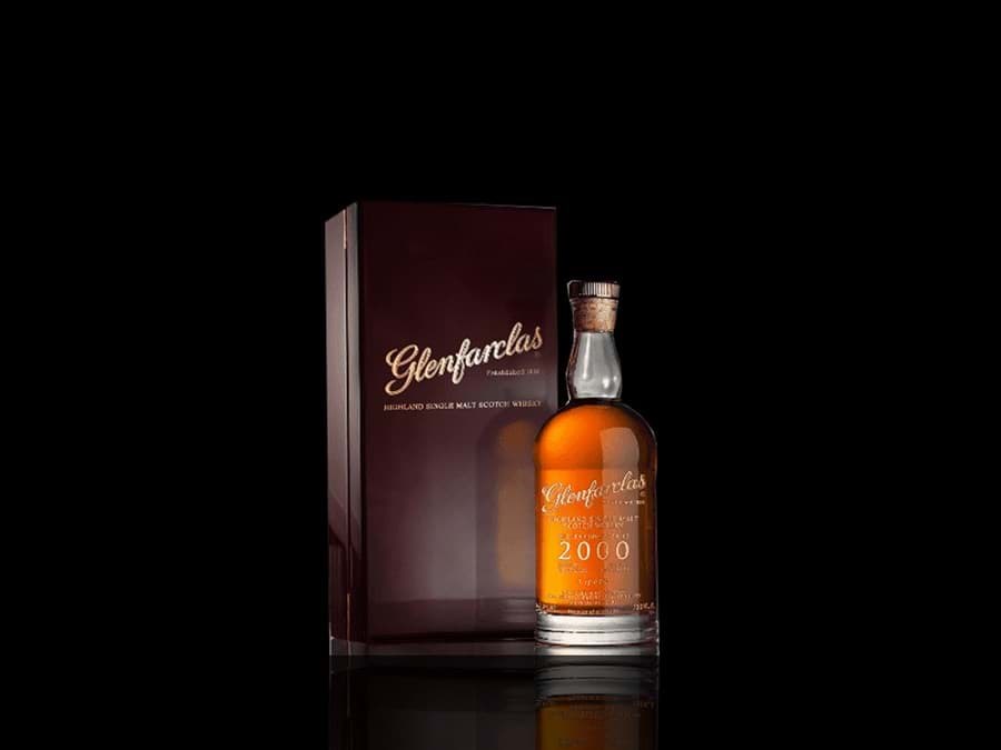 Glenfarclas 24 Years Old Decanter được phát hành 