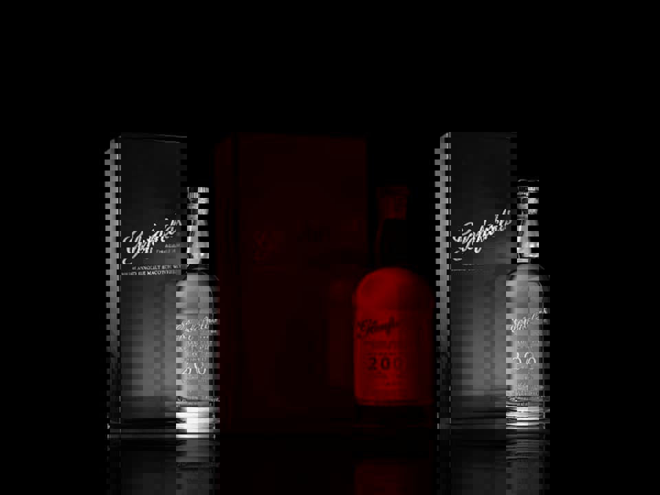 Glenfarclas 24 Years Old Decanter được phát hành 