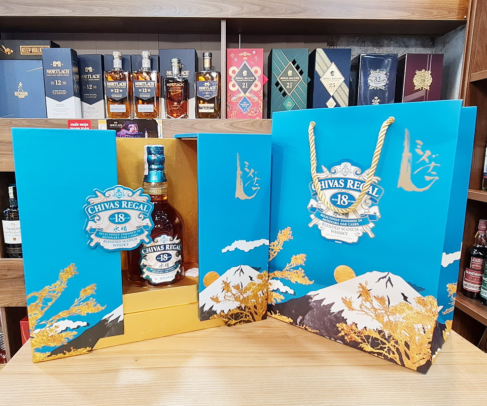 Chivas hộp quà Tết