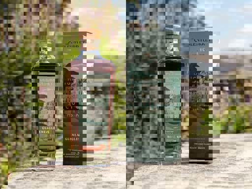 Glenturret Gleneagles Centenary 18 năm - phiên bản kỉ niệm 100 năm được phát hành 