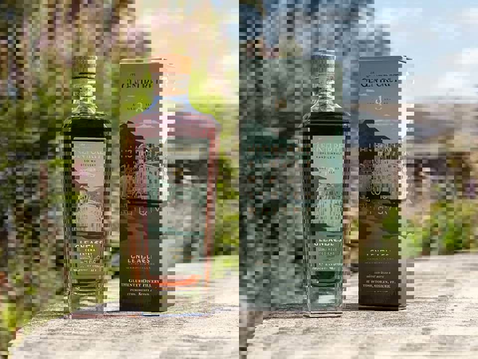 Glenturret Gleneagles Centenary 18 năm - phiên bản kỉ niệm 100 năm được phát hành 