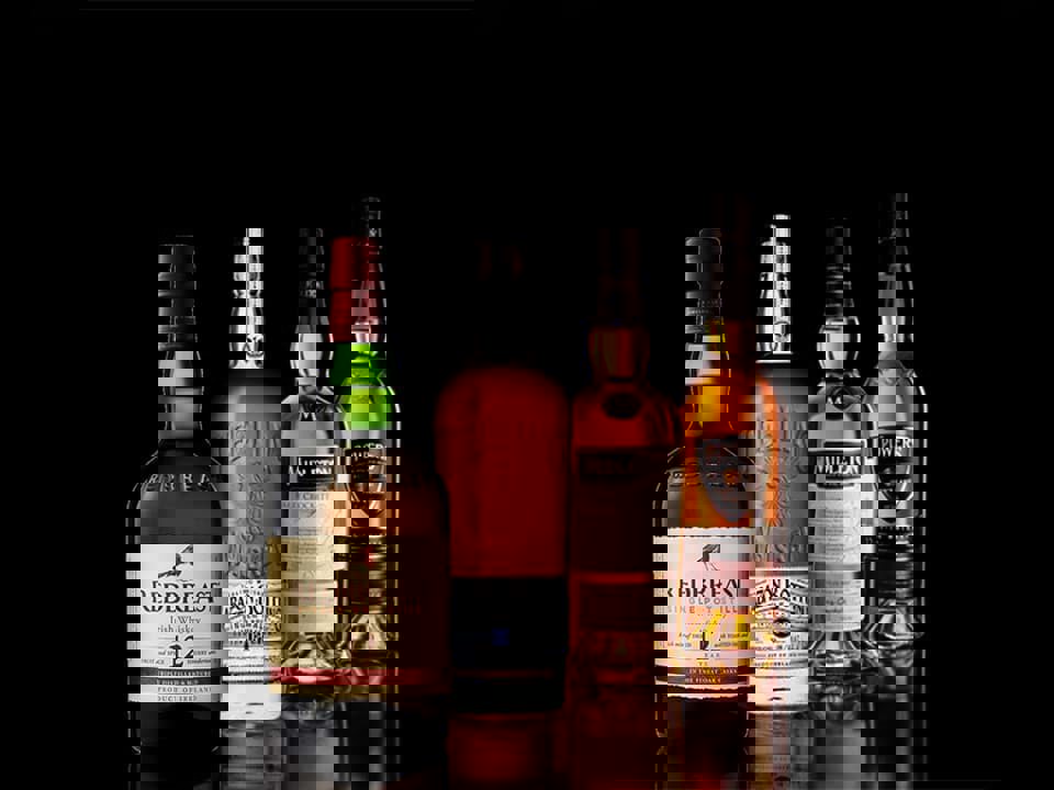 Sự khác nhau giữa Single malt Irish whisky và Single Pot still whisky là gì? 