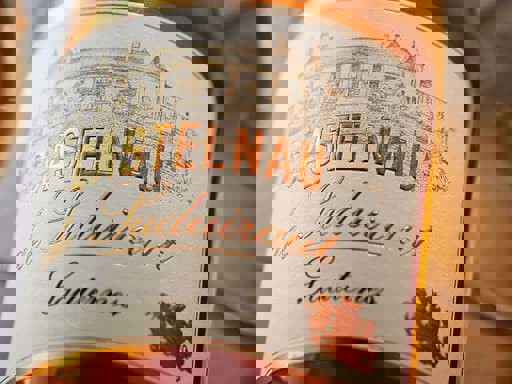 Phương pháp sản xuất rượu vang ngọt 