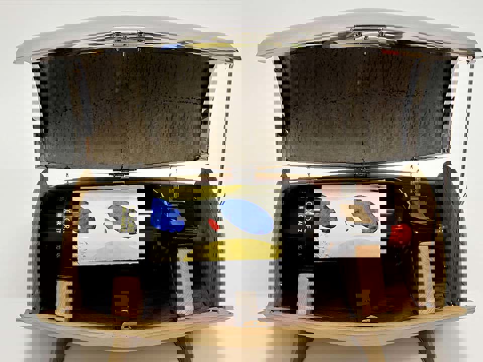 Bibi Graetz Colore 27 lít phá vỡ kỉ lục - Chai rượu vang Ý đắt tiền nhất từng được bán 