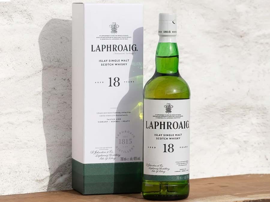 Laphroaig 18 Year Old được phát hành trở lại