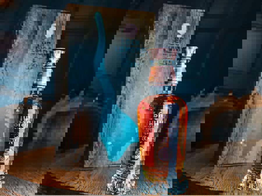 Loch Lomand 50 năm được phát hành với giá 25.000 bảng Anh Loch Lomand 50 năm được phát hành với giá 25.000 bảng Anh