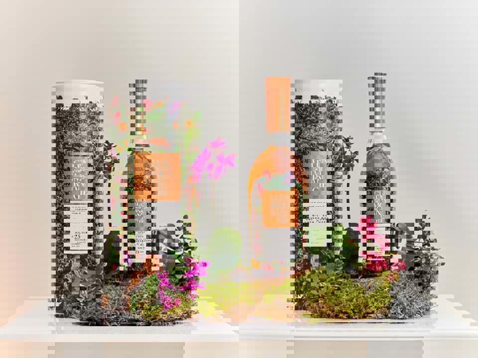 Glenmorangie Dr Bill Lumsden x Azuma Makoto 23 năm được phát hành