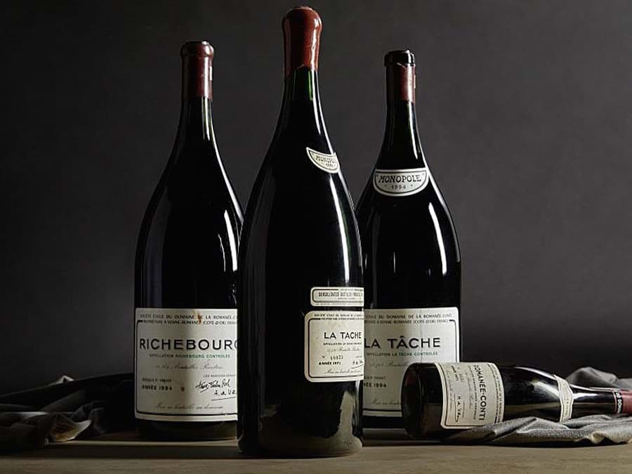 Domaine de la Romanee-Conti La Tache 1972 được bán với giá 150.000 USD