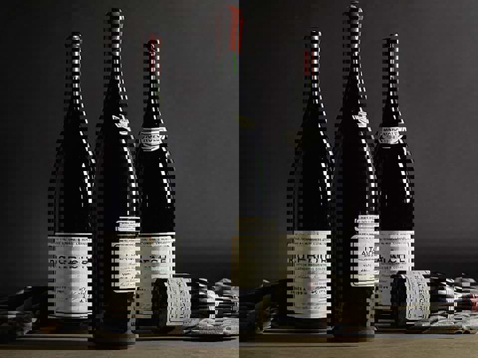 Domaine de la Romanee-Conti La Tache 1972 được bán với giá 150.000 USD