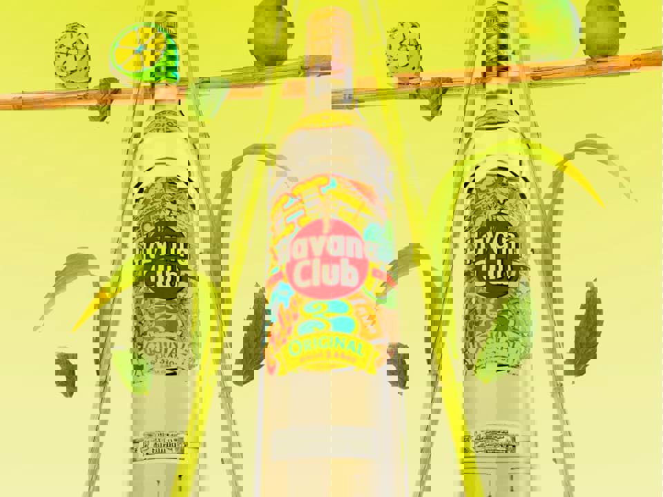 havana-club-trinh-lang-thiet-ke-chai-moi-cho-mua-he