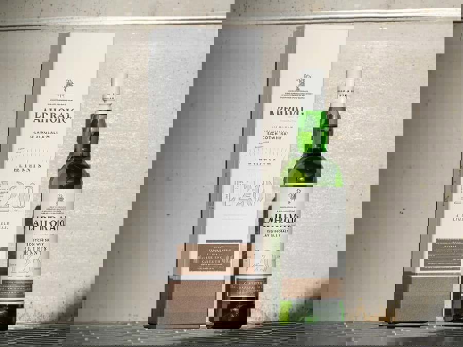 Laphroaig Elements 2.0 được phát hành Laphroaig Elements 2.0 được phát hành