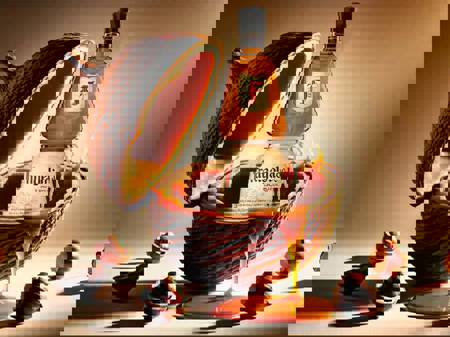 Khám phá dòng rượu mùi Frangelico Khám phá dòng rượu mùi Frangelico