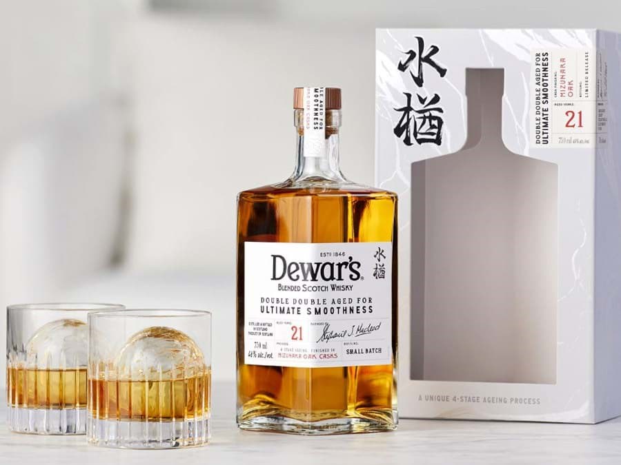 Dewar's Double Double 21 year old Mizunara Oak được phát hành 