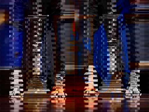 Chai whisky Macallan vừa thiết lập kỷ lục giá 2,7 triệu đô la