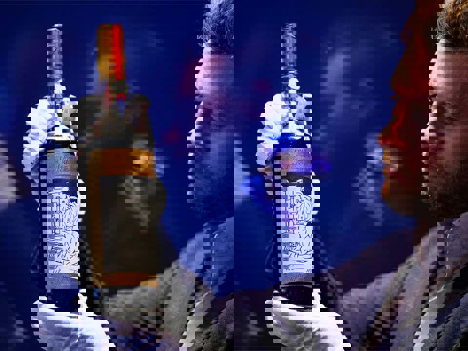 Chai rượu Scotch whisky đắt tiền nhất thế giới được bán với giá hơn 2,1 triệu bảng