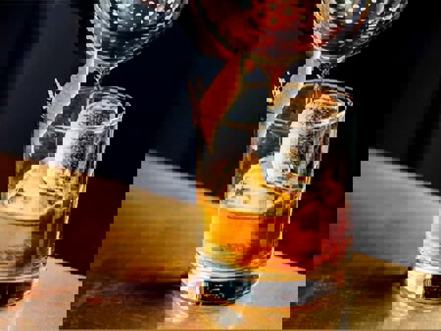 Các nhà chưng cất đang cân nhắc giảm sản lượng rượu trước bối cảnh tăng thuế Các nhà chưng cất đang cân nhắc giảm sản lượng rượu trước bối cảnh tăng thuế