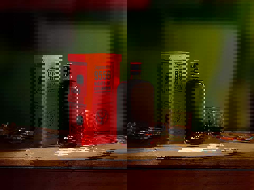 Jagermeister cho phát hành dòng rượu mùi cao cấp 