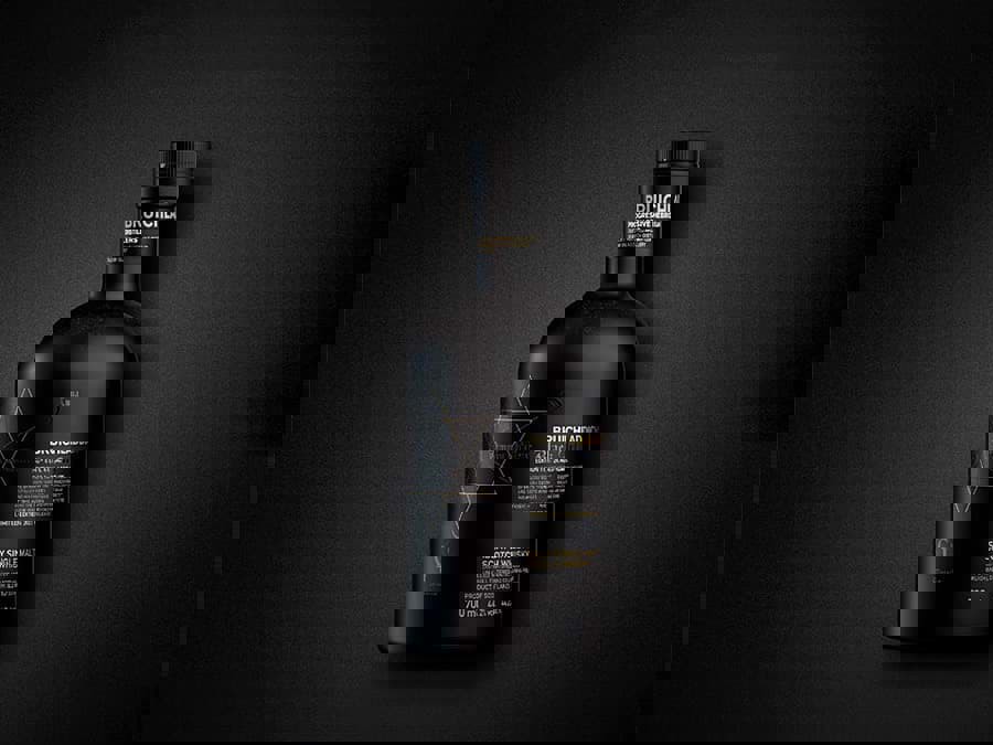 Bruichladdich Black Art 11 được phát hành Bruichladdich Black Art 11 được phát hành