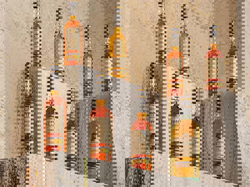 Bộ sưu tập Prima & Ultima IV