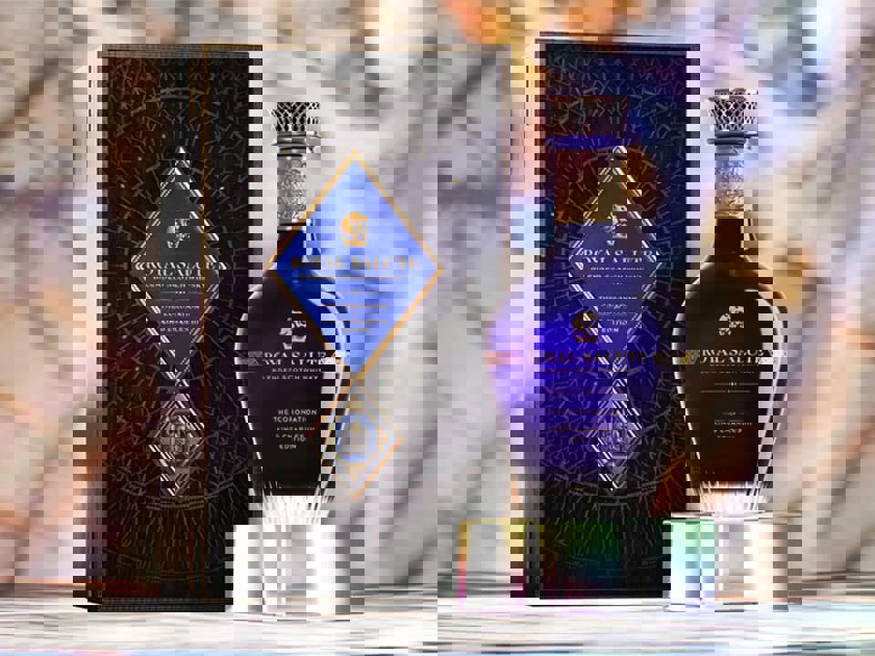  Royal Salute Coronation of King Charles III Edition được phát hành 