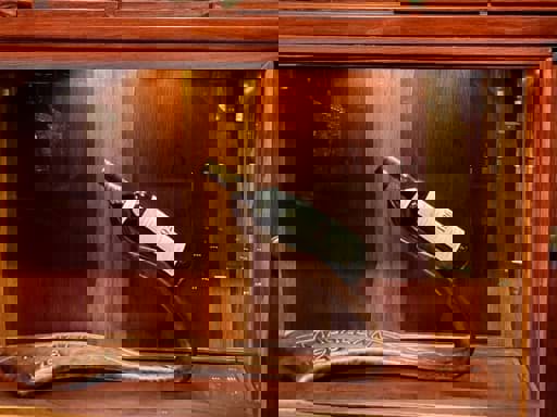 Chai whisky đắt tiền nhất thế giới 