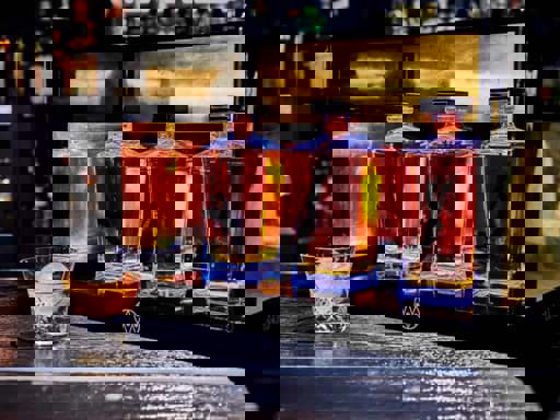 Bộ sưu tập rượu whisky Karuizawa được bán với giá 50.000 USD