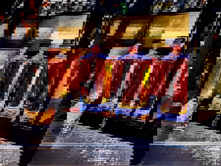 Bộ sưu tập rượu whisky Karuizawa được bán với giá 50.000 USD Bộ sưu tập rượu whisky Karuizawa được bán với giá 50.000 USD