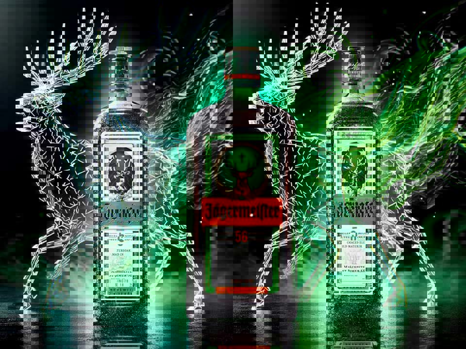 Jagermeister: Rượu đầu nai hay đầu hươu cho chính xác