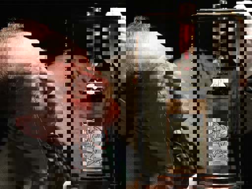 Tại sao rượu whisky càng ủ lâu năm càng đắt 