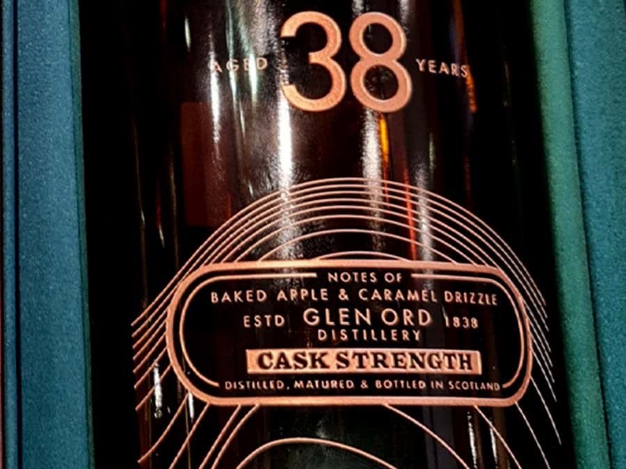 Whisky Cask Strength là gì?