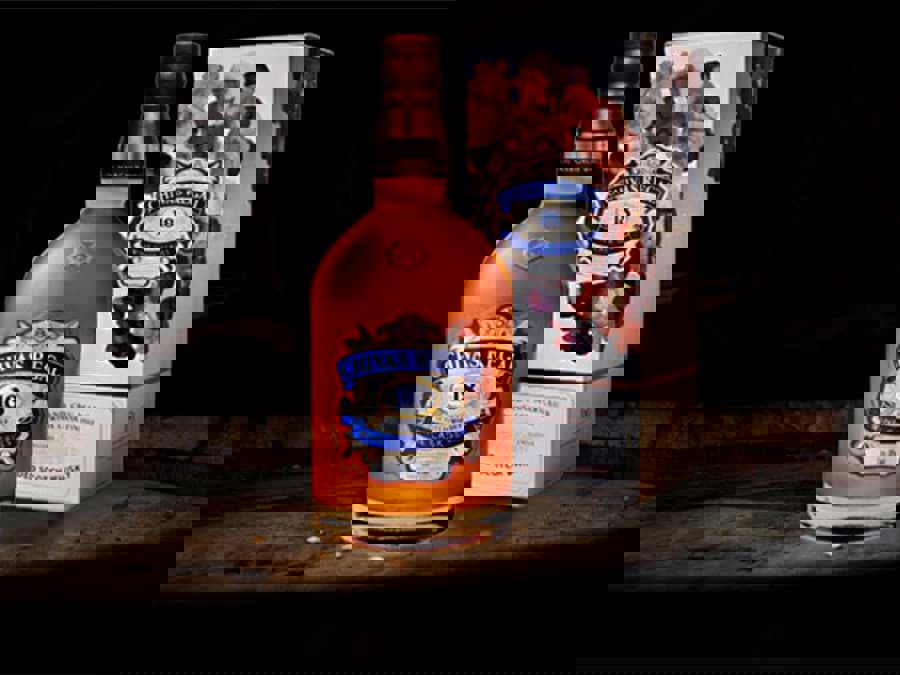 Chivas 18 ủ hoàn thiện trong thùng Margaux Chivas 18 ủ hoàn thiện trong thùng Margaux