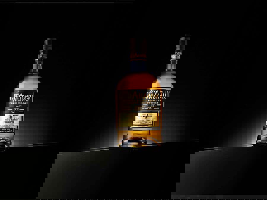 GlenAllachie lần đầu tiên phát hành loại rượu Peated whisky GlenAllachie lần đầu tiên phát hành loại rượu Peated whisky