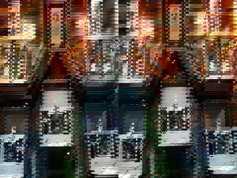 Nhà sưu tầm sở hữu BST Cognac giá trị nhất thế giới giá 22 triệu đô la Mỹ