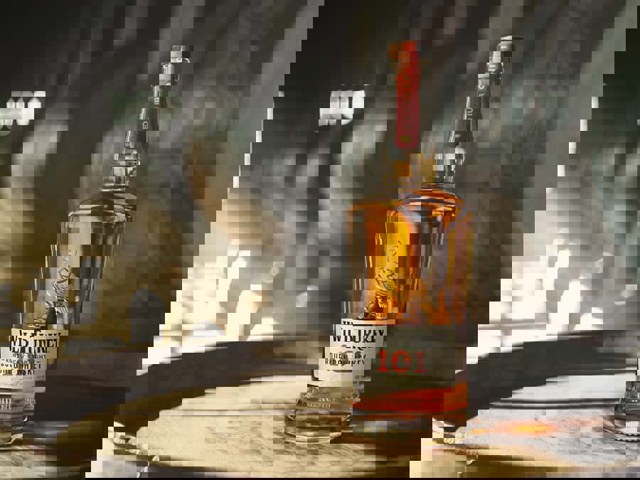 Thiết kế mới của chai Wild Turkey 101 Thiết kế mới của chai Wild Turkey 101