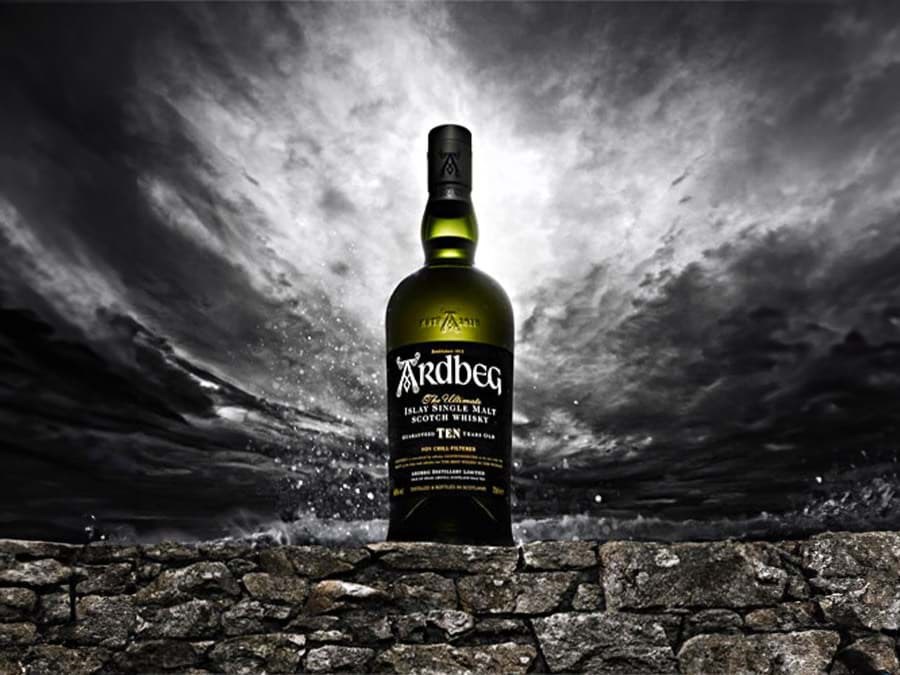 Lịch sử đầy biến động của Islay whisky