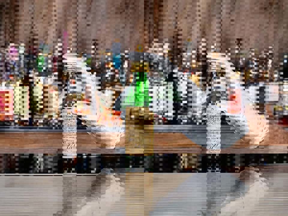 Phiên bản mini Springbank 1919 lập kỷ lục tại buổi đấu giá 