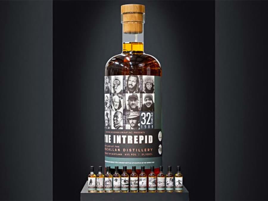 The Intrepid đạt kỷ lục Guinness thế giới - Chai whisky lớn nhất The Intrepid đạt kỷ lục Guinness thế giới - Chai whisky lớn nhất