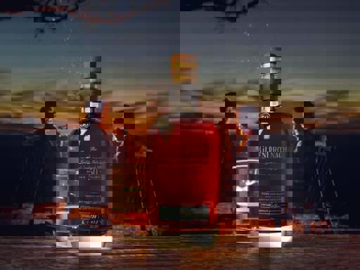 Glendronach phát hành chai rượu Scotch whisky 50 năm 