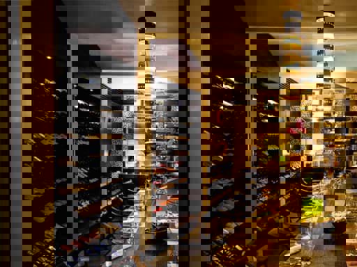 Đầu tư và khởi nghiệp hầm rượu vang